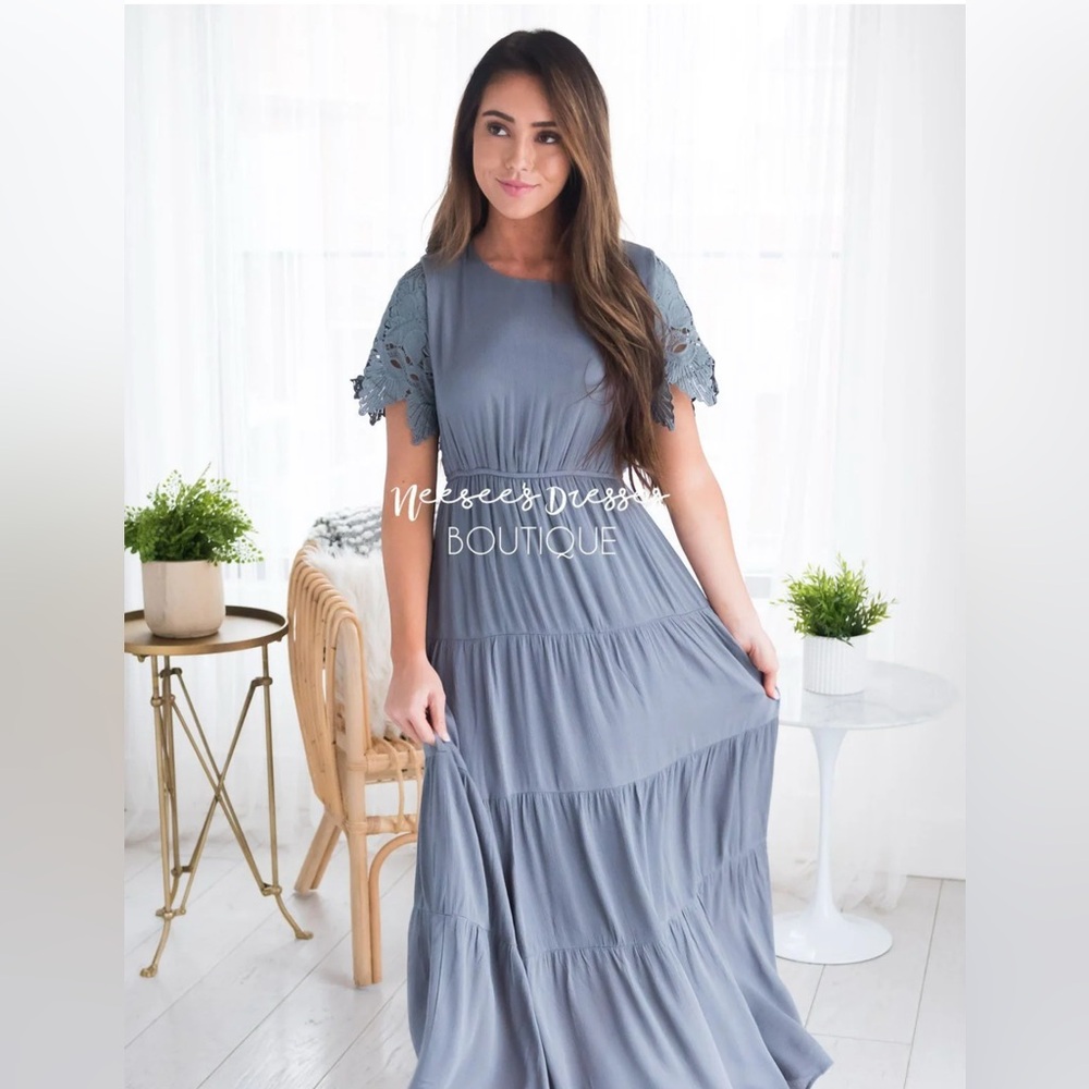 Neesees Dress